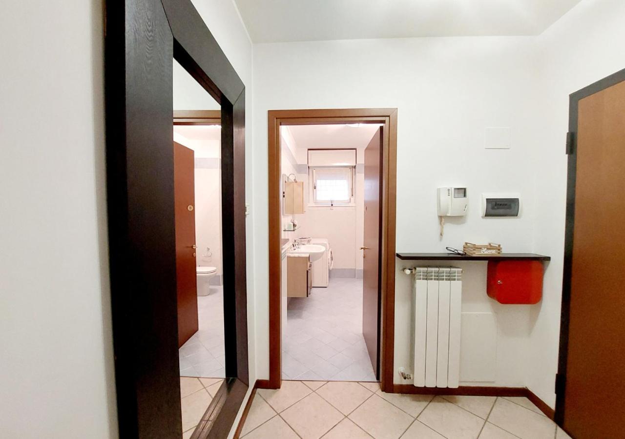 Monolocale-7 Minuti Da Bergamo, 10 Minuti Milan Bergamo Airport Apartment Gorle Bagian luar foto