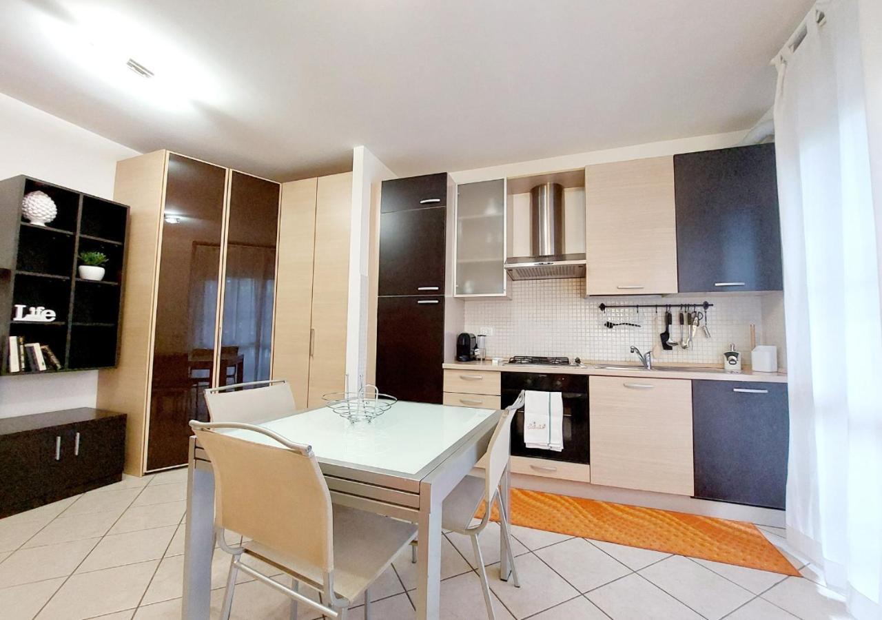 Monolocale-7 Minuti Da Bergamo, 10 Minuti Milan Bergamo Airport Apartment Gorle Bagian luar foto