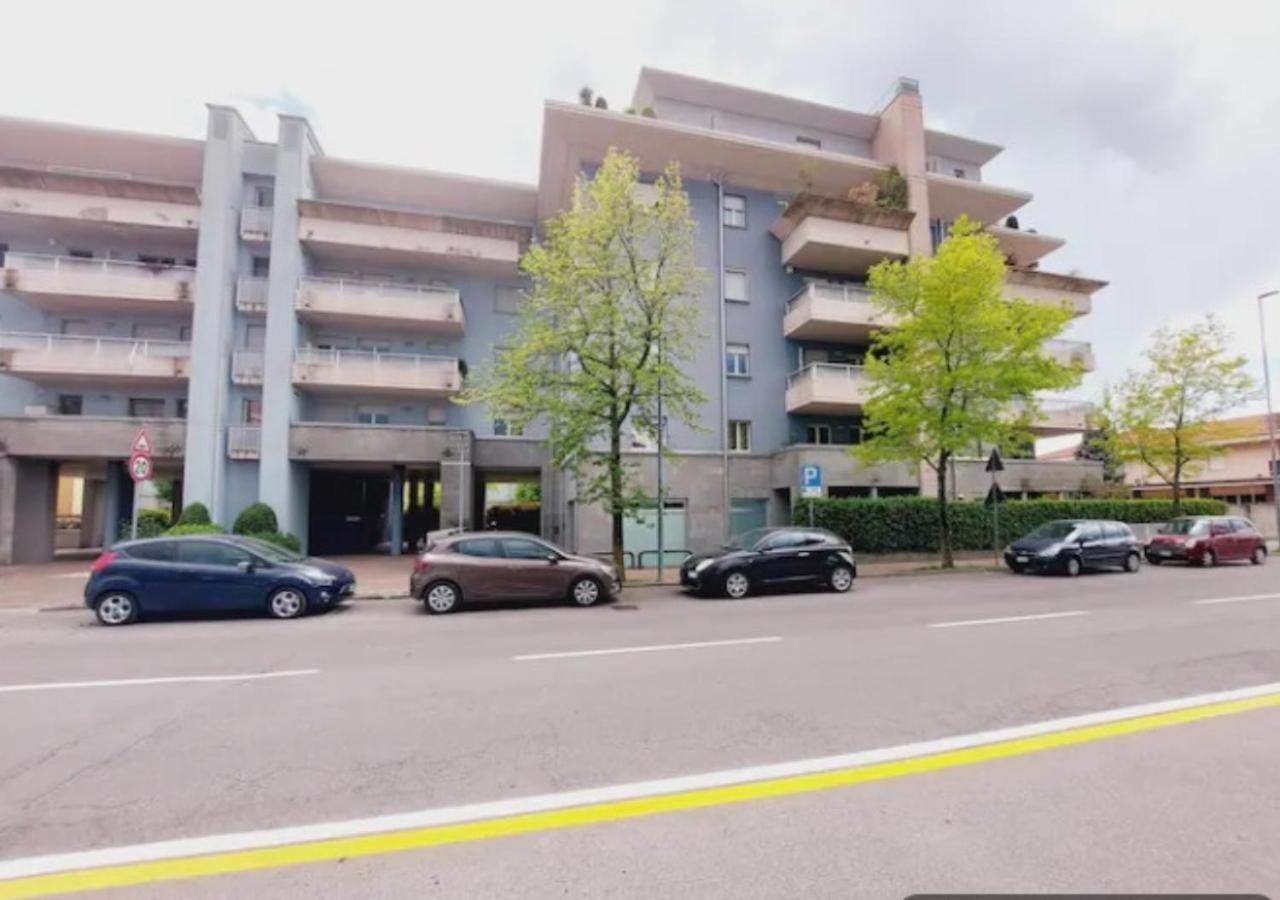 Monolocale-7 Minuti Da Bergamo, 10 Minuti Milan Bergamo Airport Apartment Gorle Bagian luar foto
